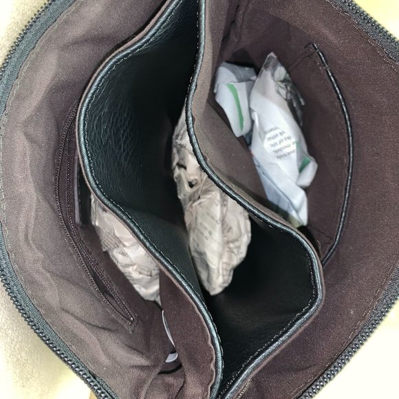 BLACK LEATHER CROSS-BODY BAG - Picture 4 of 4